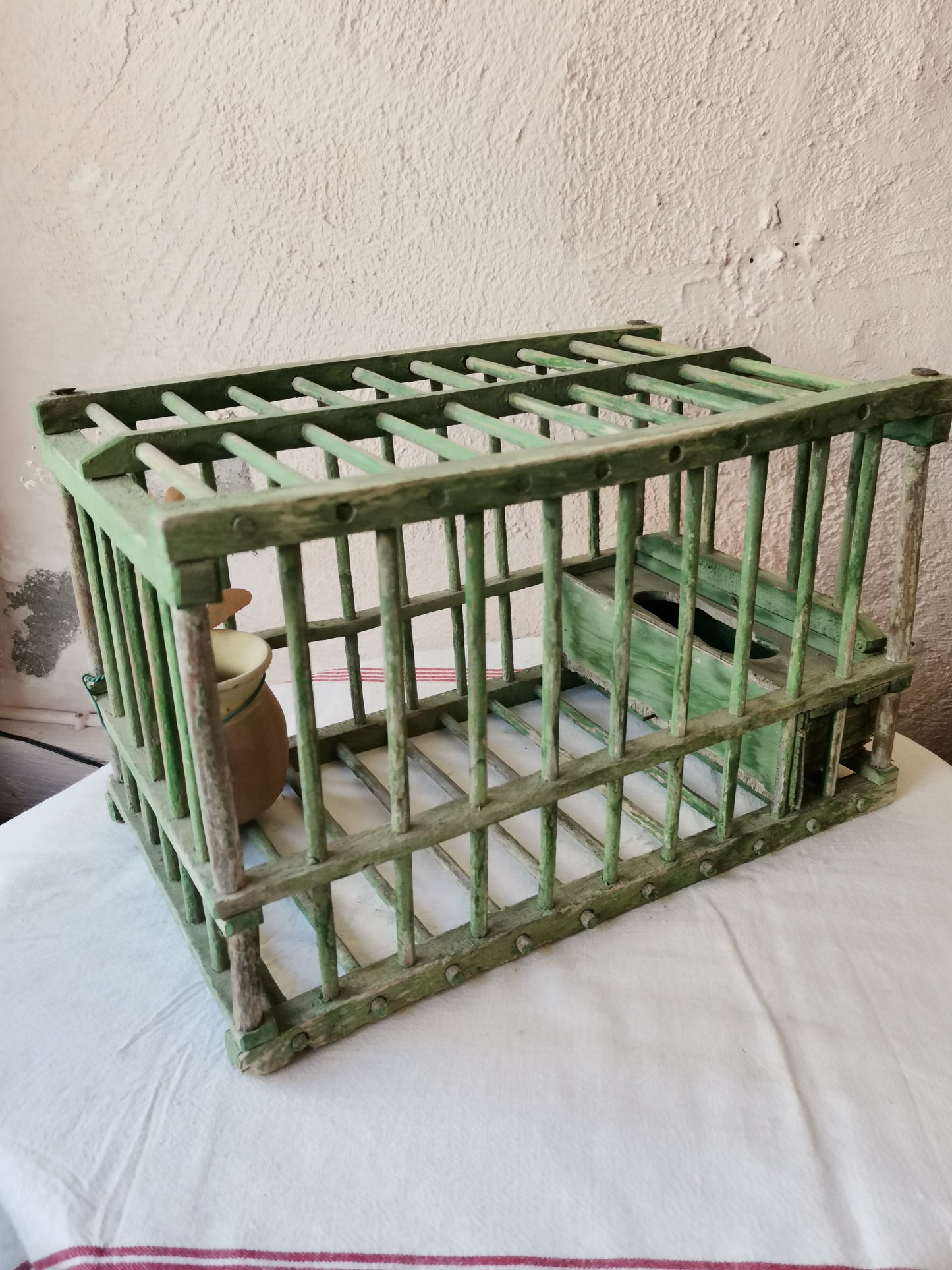 Cage en bois