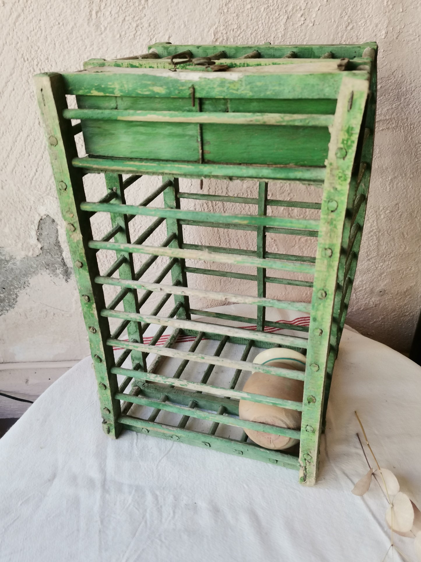 Cage en bois
