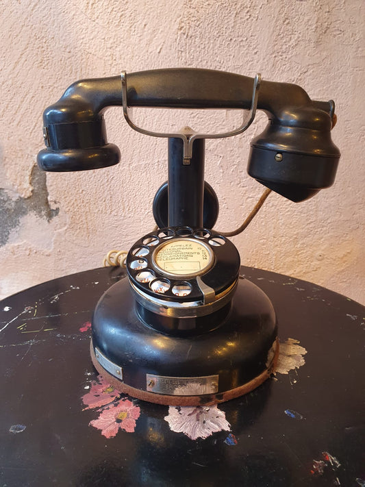 Téléphone M24
